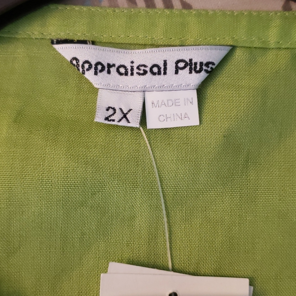Brand New Linen Blouse...Smoke Free Home